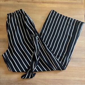 She & Sky Black Striped Wide Leg Tie Waist Dress Pants, Size Small
